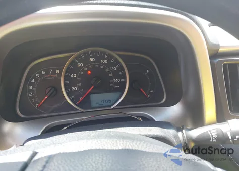 2013 Toyota Rav4 Xle z USA, uszkodzony, nr VIN JTMRFREV1DD001591